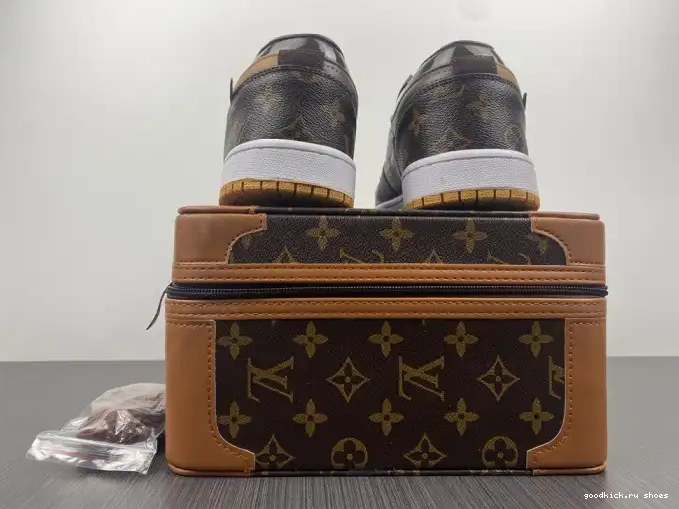 1 x AJ1 Air Jordan OW Off-Louis LOW 0601